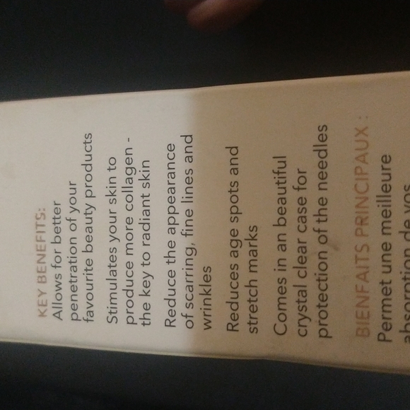 Zoe Ayla Micro-Needling Derma Roller - Picture 6 of 6